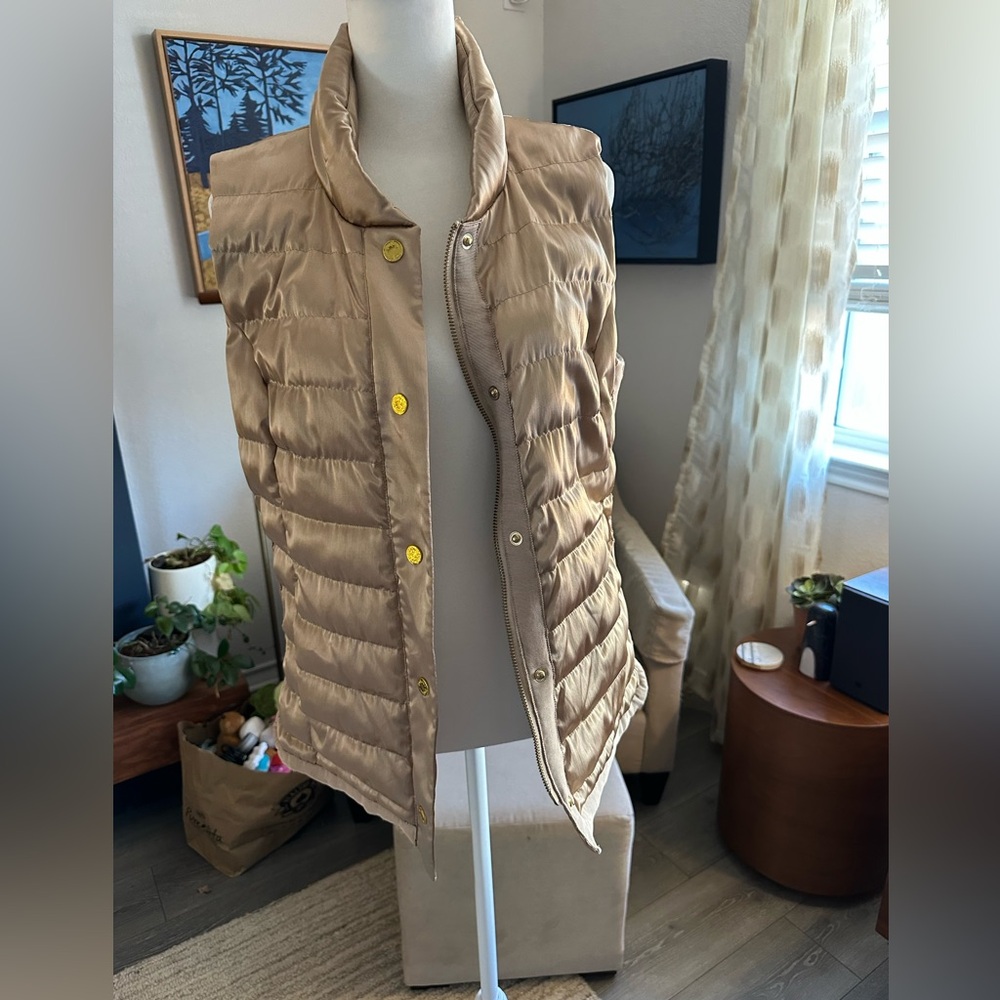 Lilly Pulitzer Gold Puffer Vest Size Medium